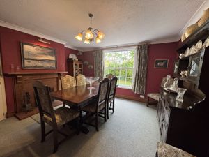 Dining Room- click for photo gallery
